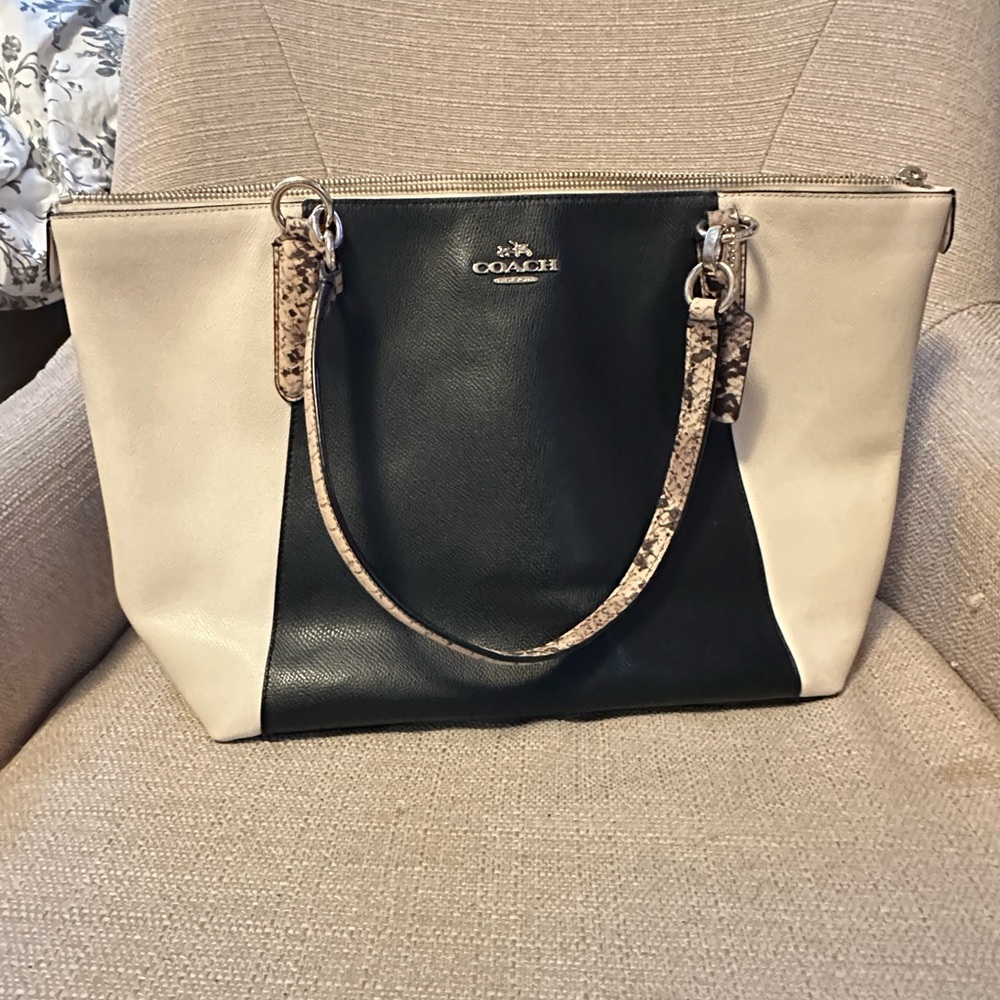 COACH Ava Tote Black/White Exotic Trim Leather